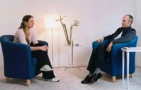 ע�����������ѯʦ���Թ������˸��ϰ�����