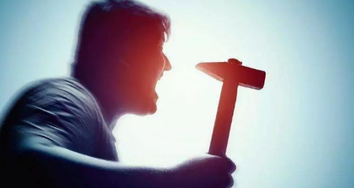 ������ѯʦ�����й������˸��ϰ������Ʒ�������Щ��