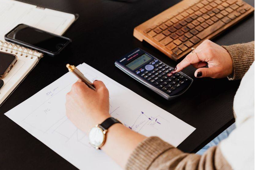 �м����ʦְ����Ҫ����������