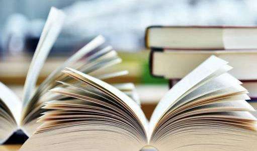 �����������ĵĽ�β��ôд���ܳ�ɫ��