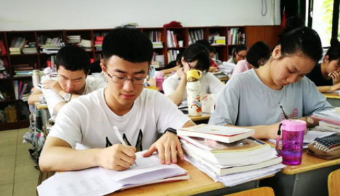 �����ʸ����й��Ŵ���Ҫ˼�����ɸ���