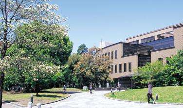 �����Ʊ����ձ���ѧѡ��ѧУ�ĸ���