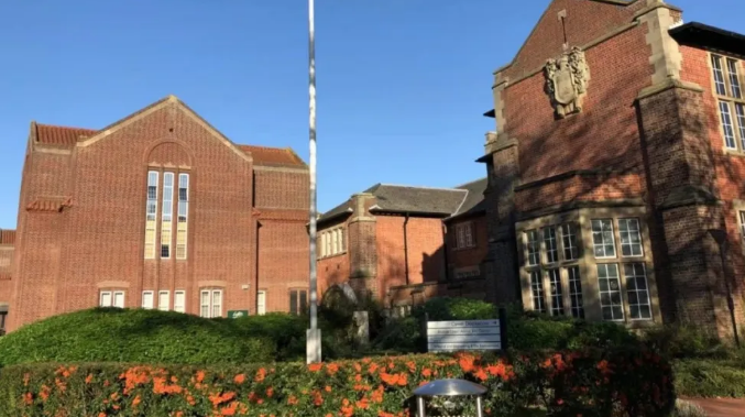 Ӣ����ѧרҵѡ����������