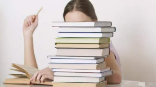 ר����Ӣ�￼�Ա����ʷ�������