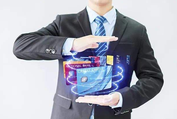 ���д�ҵ�ʸ�֤���� ��Ա�Ĺ���ְ��ͱر�����