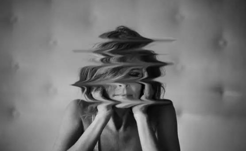 ������ѯʦ���Է����˸��ϰ�����