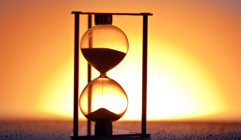 �м�����ʦ���Թؼ�ʱ�����֪