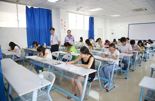 �����Կ��ĸ�רҵ����ͨ�� ʲôרҵ��ÿ�