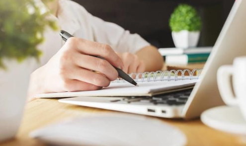 �м�����ʦ���Ծ���۸����