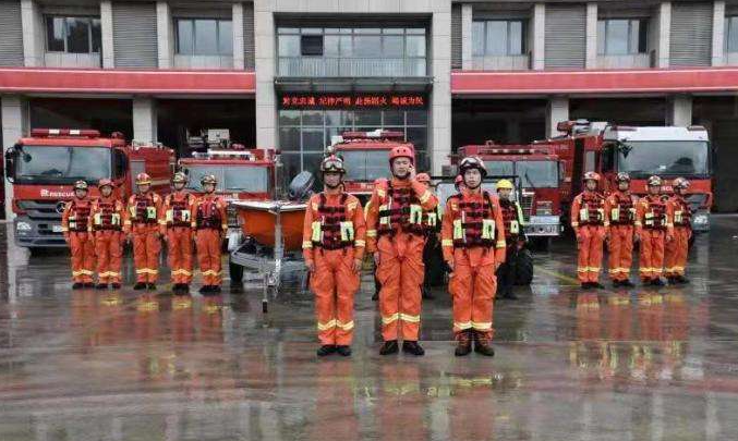 ��������ʦ�����ж�������ͨ��