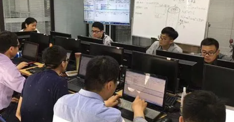 ר�������пɱ�ԺУ����Щ ר����������������