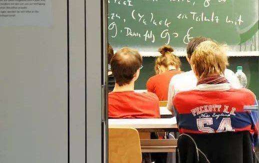 �¹��о�����ѧ�������ͨ��APS���