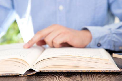 ������ѯʦ�������ݸ���θ�ϰ��