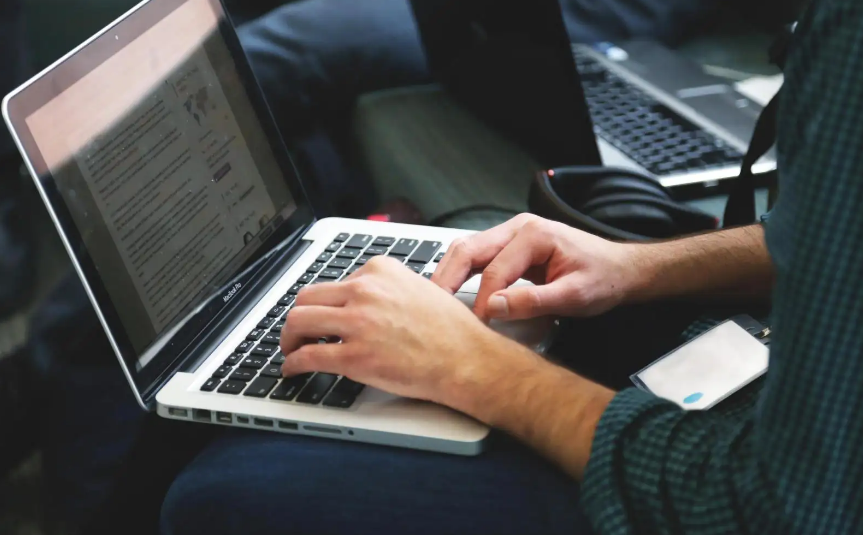 �μ��������Թ���ʦ��ѵѧ��Ҫ����