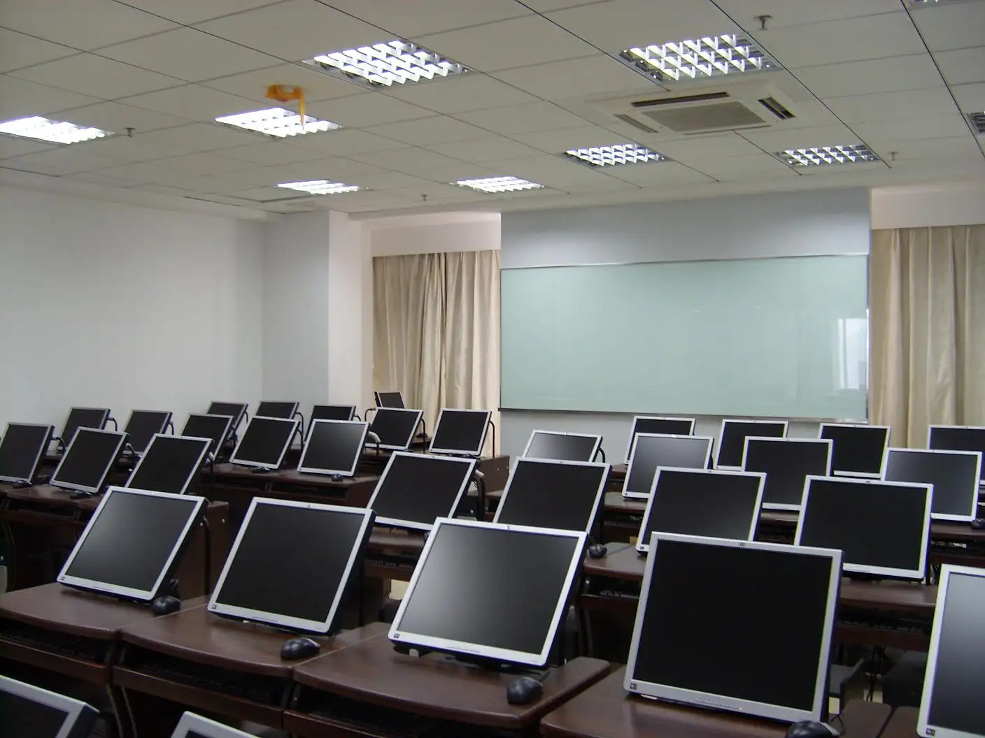 ��ɳ����������ѵ������������η��ࣿ