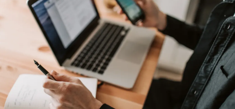 ��ɳ�ļ�webǰ����ѵ��ڱ���