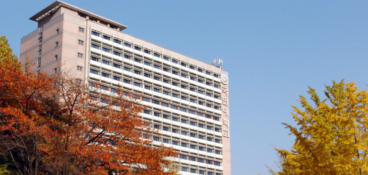 ��򺫹�������ѧ��ѧ�����Ƕ��٣�