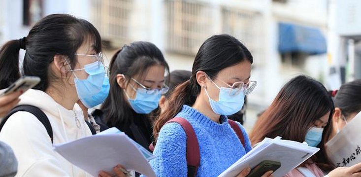 ��ʦ�ʸ�֤���Լ��ɽ������Զ���װ��Ҫ����