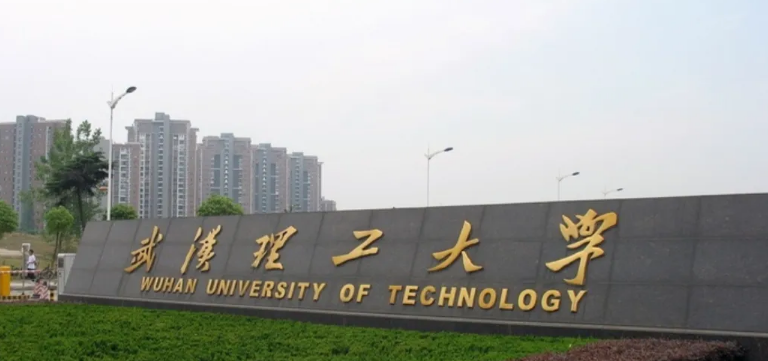 �������˸߿�����ЩѧУ���Ա�����