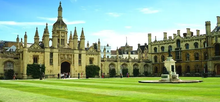 Ӣ����ѧ���Ŵ�ѧ¼ȡ��������Щ��