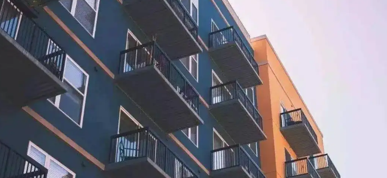 ������������ʦ�����ߺϸ��׼�Ƕ��٣�