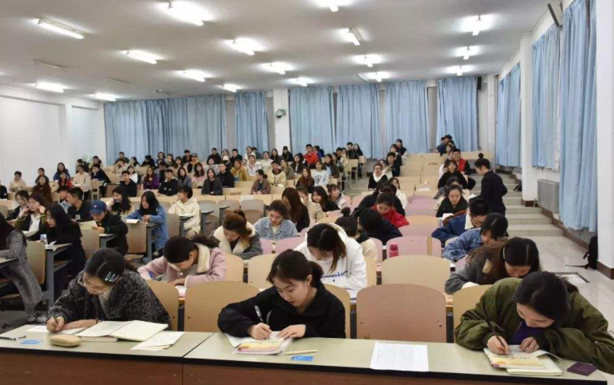 ����ְҵ�ʸ��Է�Χ����Щ��