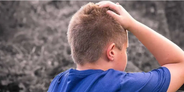 �����ڵ��к��Ӵ�ܸ���ô��