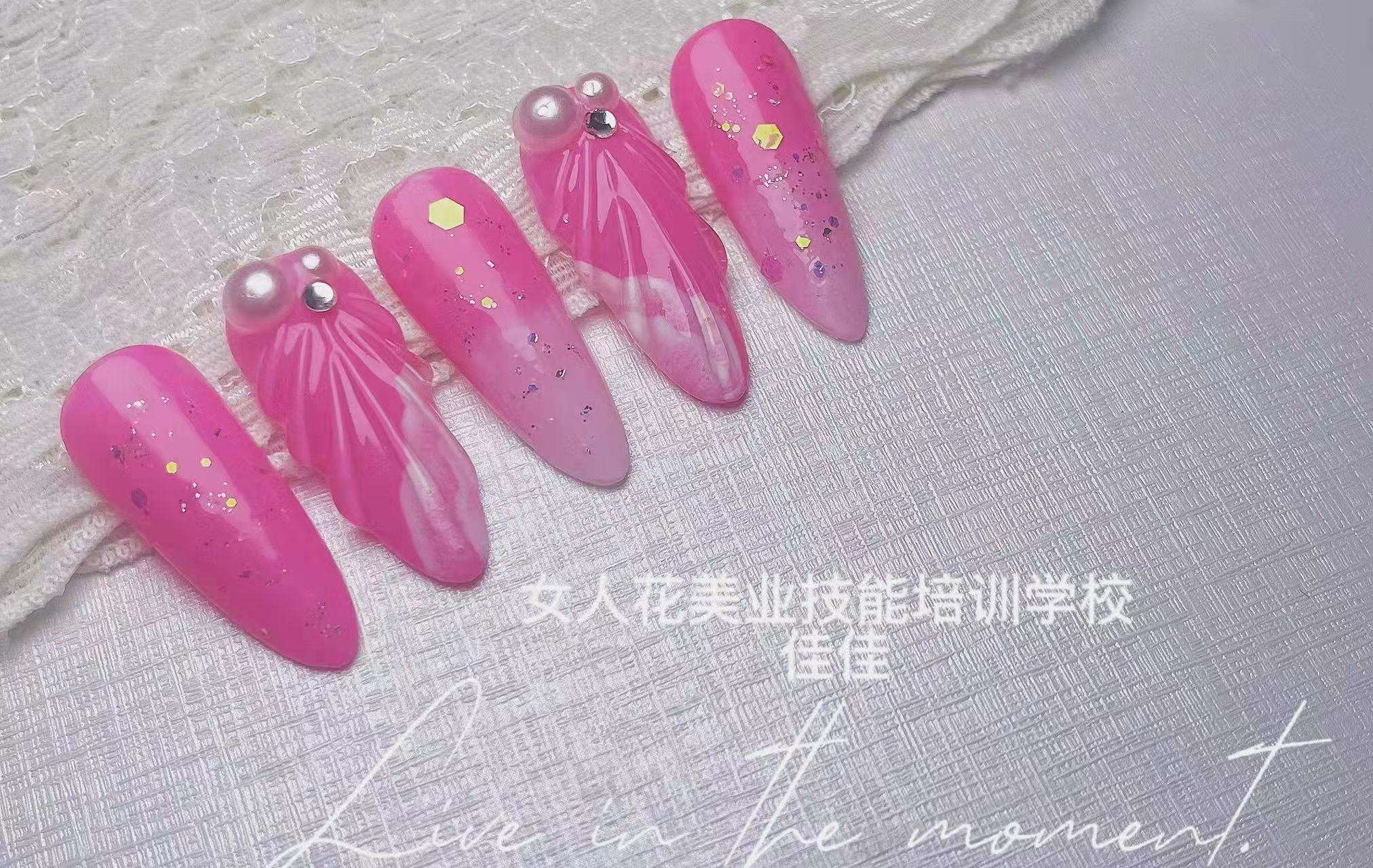 ����������ѵ���ļҺ�