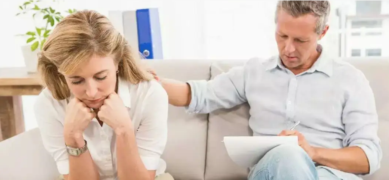 ������ѯʦ֤�鱨��