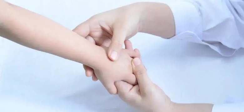 С������ʦǰ����ô��