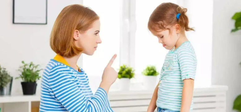 ���ֺ��ӷ��������ϴ���������ô�����