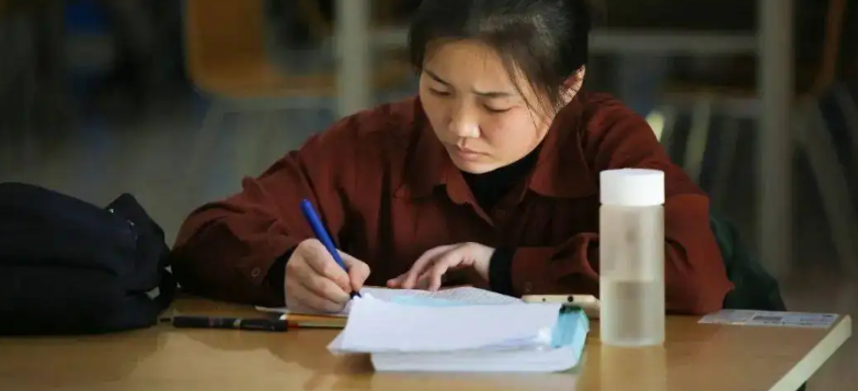 ���ж�ս���׼��