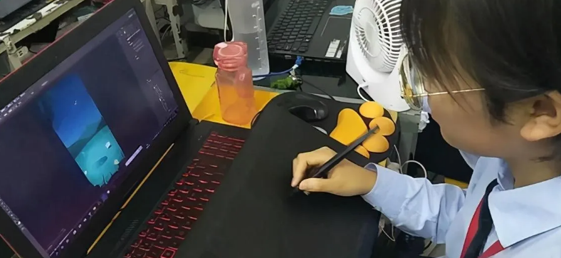 Ů���������Թ�������