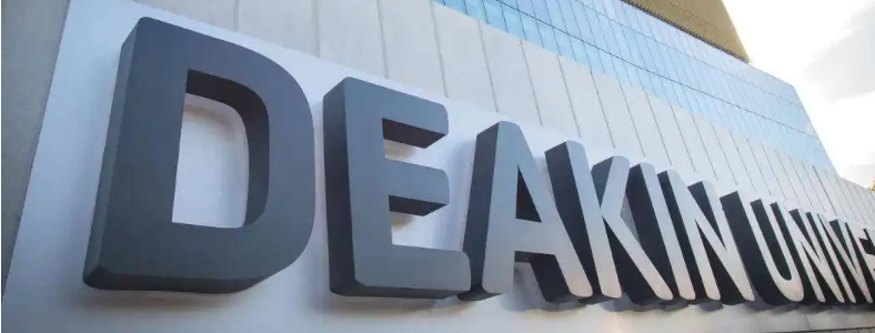 ������ѧ�Ͽϴ�ѧ��ѧ����һ�����Ǯ��