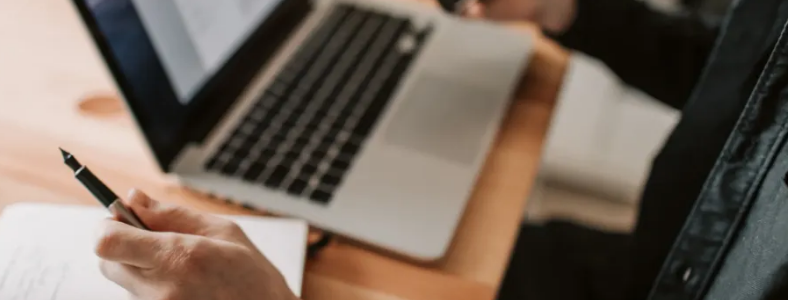 Webǰ�˿�����ѵ�ĸ������ȽϺ�