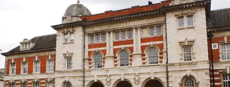 Ӣ����ѧ�׶�ʱװѧԺ��רҵ����Щ���ţ�