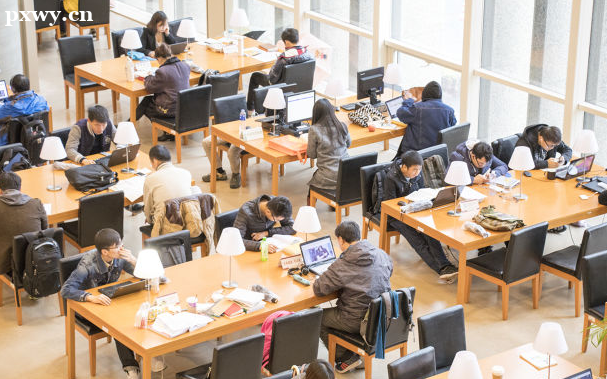 ���Ӣ����������ˮƽ�ķ���