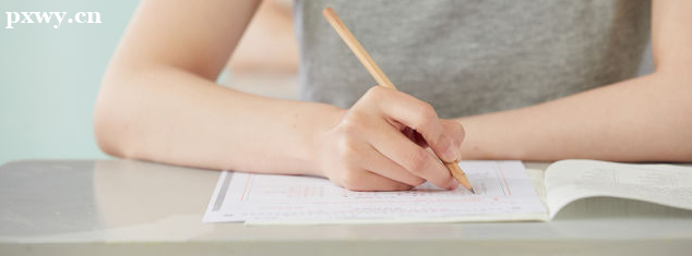 ���Ƹ߿�560�ֵĴ�ѧ���� ��������Щרҵ������