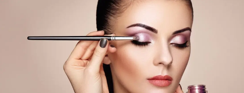 ��ô�����ܵ���ױʦ