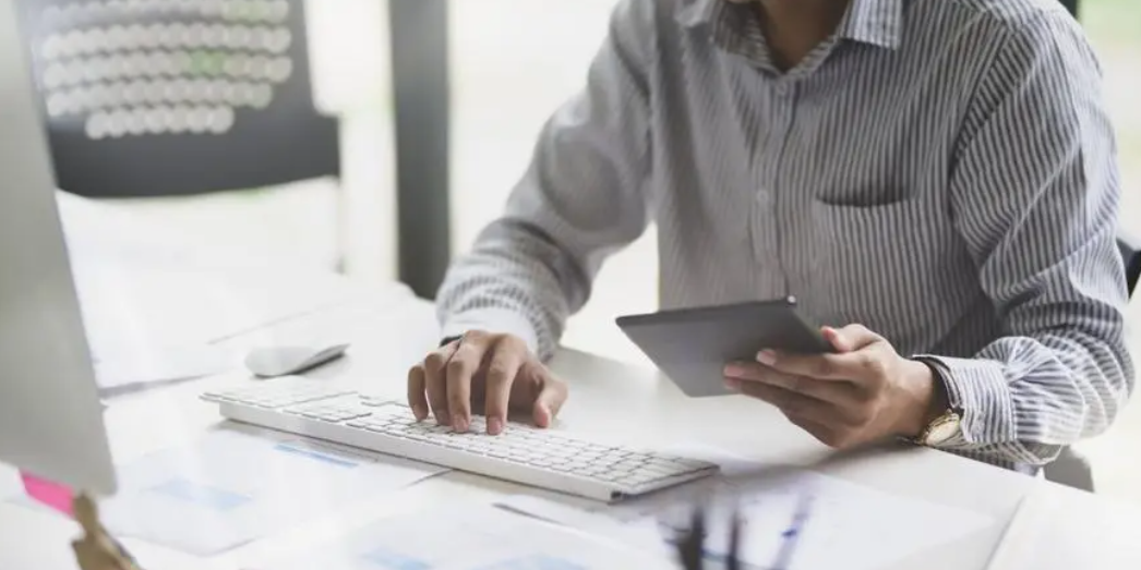 һ������ʦ�ֱ��������ſ�Ŀ