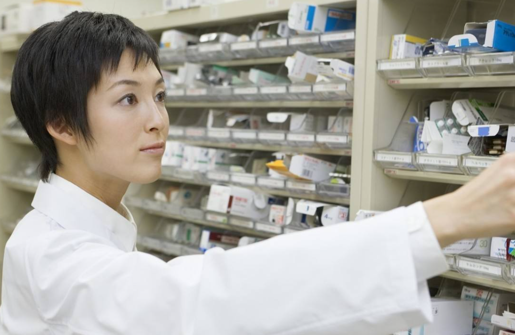 ִҵҩʦ������ô����