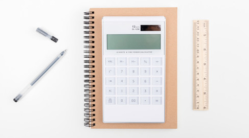 �м�����ʦ��ѵҪ����Ǯ