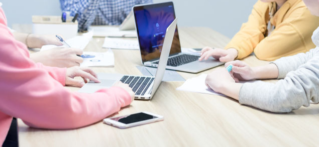 �м�����ʦ���Ժϸ��׼�Ƕ���