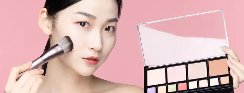 �����л�ױѧУѧ�Ѷ���Ǯ