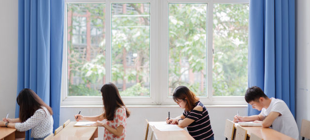 �ɿ�����ר����һ��ѧ�Ѷ���Ǯ