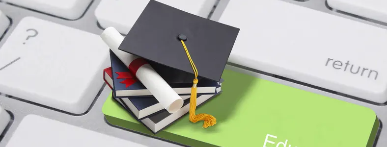 �������и����Գɼ�