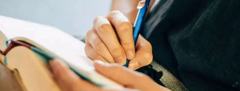 ʯ��ׯ�и�������ν��б���