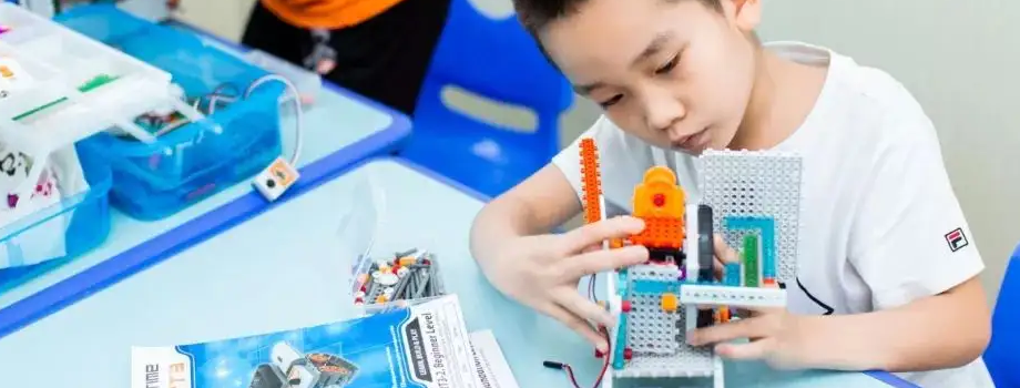 �ںϷ�ѡ���ٶ���̻���ʱҪע��ʲô