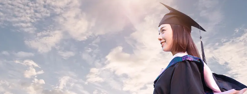 ���о�������ѵ�����ļҺ�