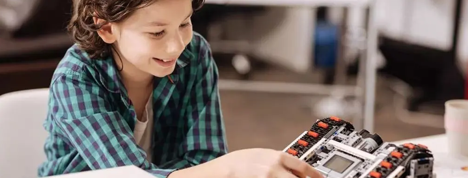 �ںϷ��ú���ѧϰscratch�ٶ���̵�ԭ����ʲô